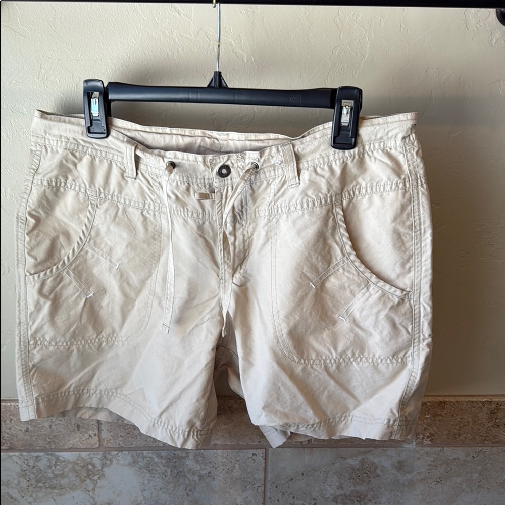 Women's hiking/outdoor shorts